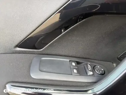 Photo 19 Peugeot 208 Gén. I Ph2 Active 5