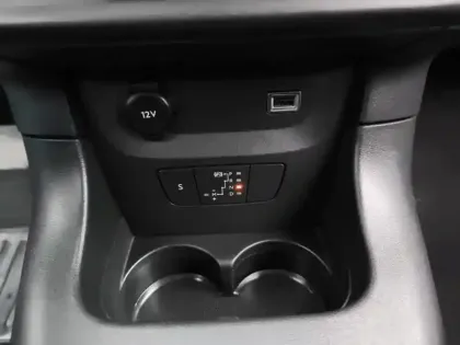 Photo 12 Citroën C3 Gén. III Ph2 Shine 5