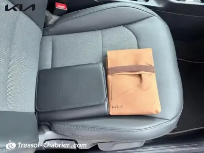 Photo 15 Kia Niro  1.6 GDi 138 ch HEV DCT6 Active