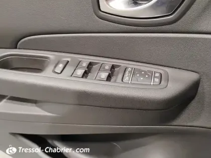 Photo 19 Renault Captur  TCe 130 FAP Intens