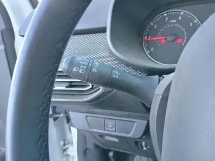 Photo 16 Dacia Sandero  SCe 65 Essential