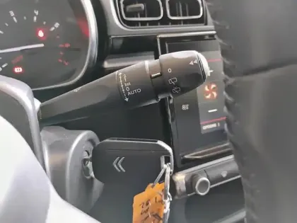 Photo 17 Citroën C3  PureTech 110 S&S BVM6 Shine