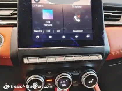 Photo 12 Renault Captur  TCe 130 EDC FAP Intens