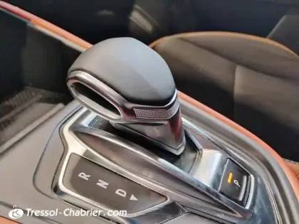 Photo 23 Renault Captur  TCe 130 EDC FAP Intens