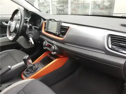 Photo 37 Kia Stonic 1.0 T-GDI 100 CH ISG BVM5