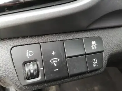 Photo 109 Kia Stonic Gén. I Ph1 Design 5