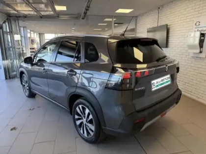 Photo 11 Suzuki S-Cross  1.5 Dualjet Hybrid 115ch Style Auto Allgrip MY24