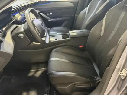 Photo 7 Peugeot 308  PHEV 180 Allure e-EAT8 / Gps / Carplay / Caméra / LOA