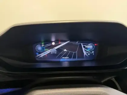 Photo 13 Peugeot 308  PHEV 180 Allure e-EAT8 / Gps / Carplay / Caméra / LOA