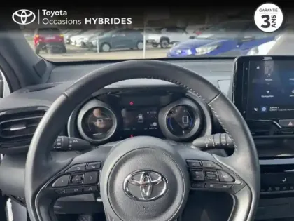 Photo 12 Toyota Yaris  Cross 116h Design Cargo ATTELAGE MY22