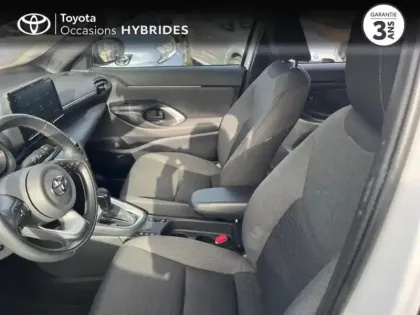 Photo 10 Toyota Yaris  Cross 116h Design Cargo ATTELAGE MY22