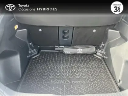 Photo 9 Toyota Yaris  Cross 116h Design Cargo ATTELAGE MY22