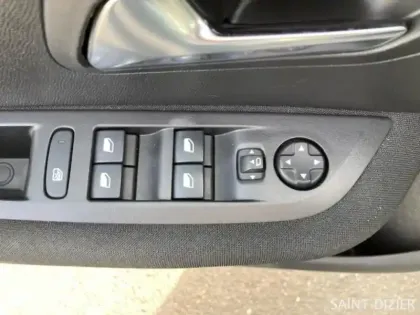 Photo 11 Peugeot 208  1.2 PureTech 100ch S&S Active Business