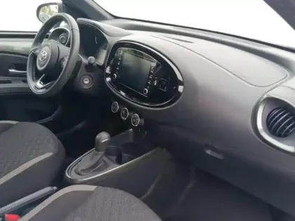 Photo 8 Toyota Aygo  X 1.0 VVT-i 72ch Design S-CVT