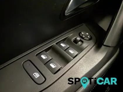 Photo 14 Peugeot 2008  1.5 BlueHDi 130ch S&S Allure Business EAT8