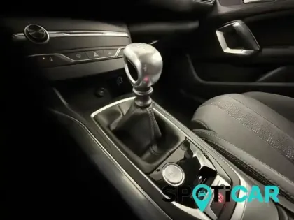 Photo 14 Peugeot 308  1.2 PureTech 110ch E6.c S&S Allure