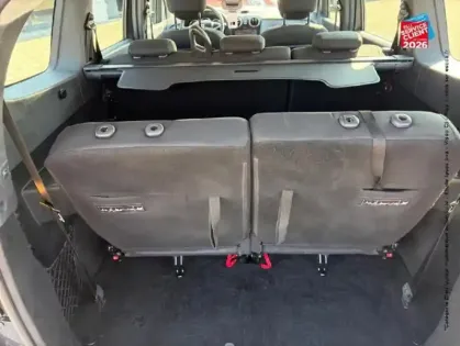 Photo 13 Dacia Lodgy  1.3 TCe 130ch FAP 15 ans 7 places E6D-Full