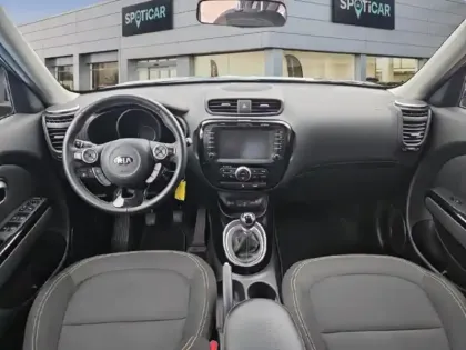 Photo 8 Kia E-soul Soul 1.6 CRDi 136ch UEFA EURO 2016