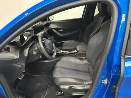 Photo 7 Peugeot 208  e- 136ch GT