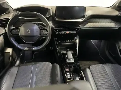 Photo 9 Peugeot 208  e- 136ch GT