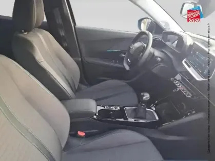 Photo 14 Peugeot 2008  1.5 BlueHDi 110ch S&S Allure Pack