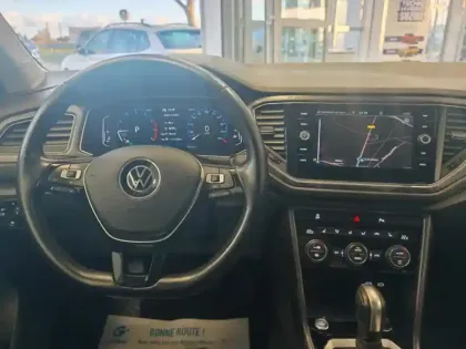 Photo 10 Volkswagen T-roc  1.5 TSI EVO 150ch Carat DSG7 S&S