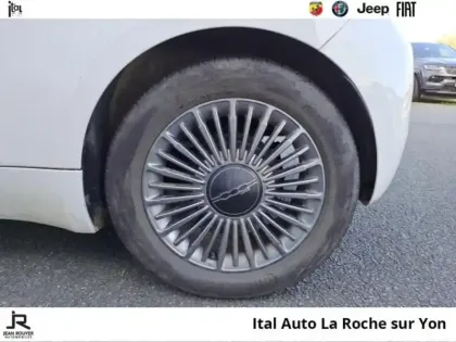 Photo 10 Fiat 500  e 118ch Icône