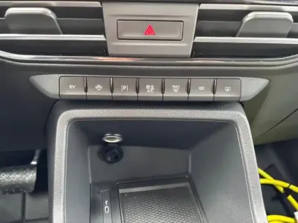 Photo 6 Ford Transit Connect  L2 1.5 EcoBoost 150ch PHEV Limited BVA6