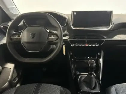 Photo 7 Peugeot 208  1.2 PureTech 100ch S&S Allure