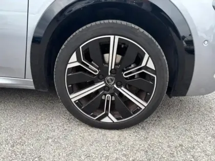 Photo 12 Lancia Ypsilon  1.2 Ibrida 100ch LX eDCT6