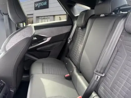 Photo 11 Peugeot 3008  1.2 Hybrid 136ch Allure e-DCS6