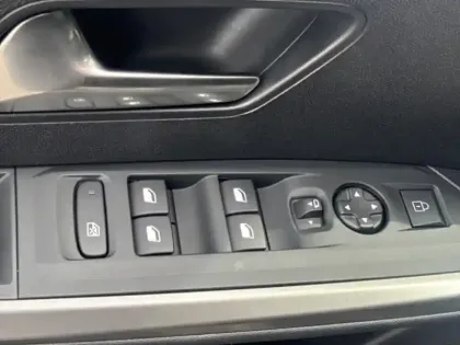 Photo 12 Peugeot 3008  1.2 Hybrid 136ch Allure e-DCS6