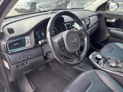 Photo 8 Kia Niro e- e-Premium 204ch