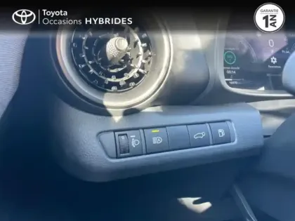 Photo 13 Toyota C-HR  2.0 Hybride 200ch Design MY25