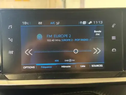 Photo 11 Peugeot 2008  1.2 PureTech 100ch S&S Allure