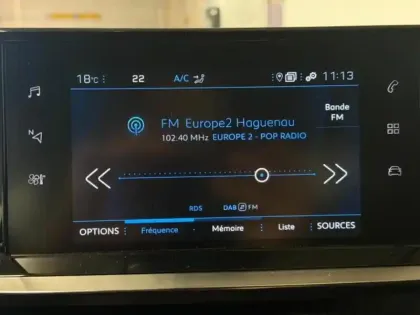 Photo 13 Peugeot 2008  1.2 PureTech 100ch S&S Allure