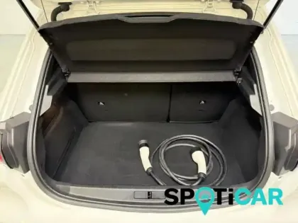 Photo 5 Peugeot 208  e- 136ch Allure