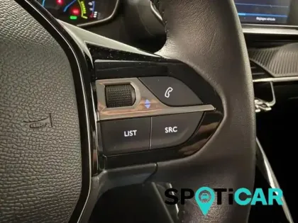 Photo 12 Peugeot 208  e- 136ch Allure