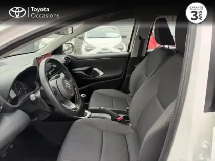 Photo 10 Toyota Yaris  70 VVT-i Dynamic 5p MY22