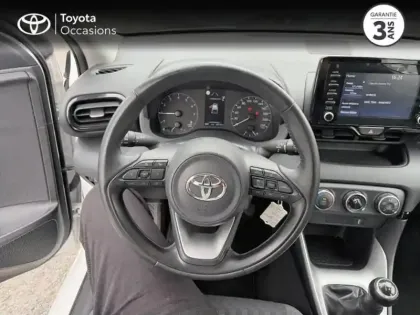 Photo 8 Toyota Yaris  70 VVT-i Dynamic 5p MY22