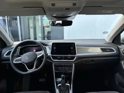 Photo 12 Volkswagen T-roc  1.5 TSI EVO 150ch Style DSG7