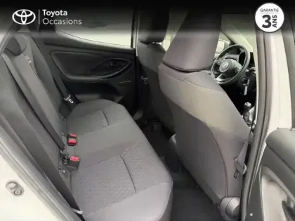 Photo 6 Toyota Yaris  70 VVT-i Dynamic 5p MY22