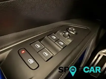 Photo 14 Peugeot 3008  1.5 BlueHDi 130ch S&S GT EAT8