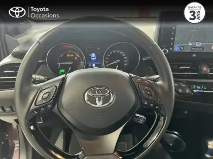 Photo 8 Toyota C-HR  1.8 Hybride 122ch Design Pack Techno