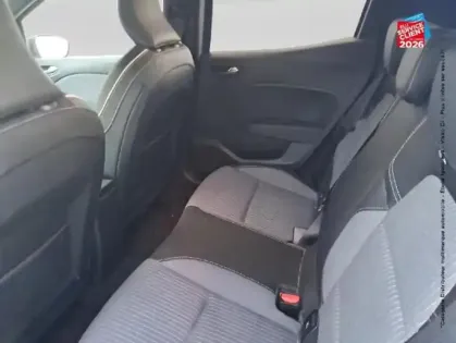 Photo 10 Renault Clio  1.6 E-Tech 145ch full hybrid Techno - 24