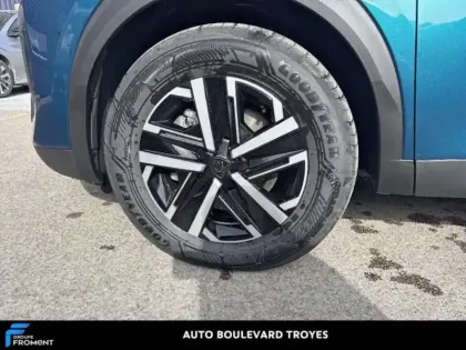 Photo 12 Peugeot 2008  1.2 Hybrid 145ch Style e-DCS6