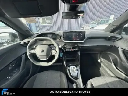 Photo 7 Peugeot 2008  1.2 Hybrid 145ch Style e-DCS6