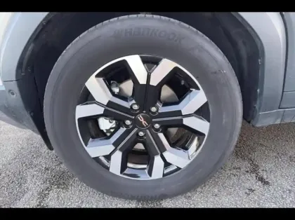 Photo 12 Dacia Duster  1.6 hybrid 140ch Extreme