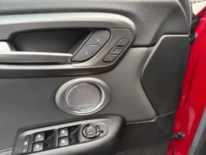 Photo 11 Alfa Romeo Tonale  1.5 Hybrid 160ch Veloce TCT