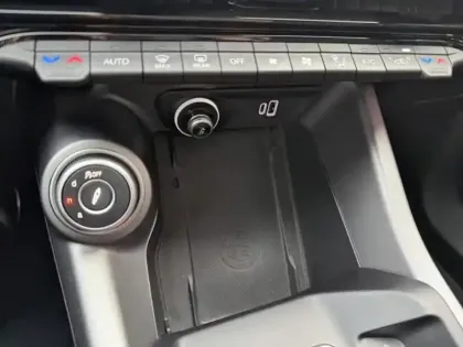 Photo 14 Alfa Romeo Tonale  1.5 Hybrid 160ch Veloce TCT